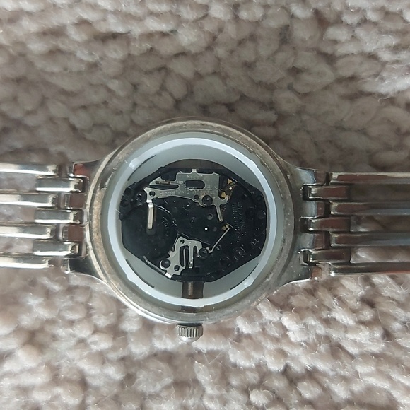 Movado watch - Picture 5 of 7
